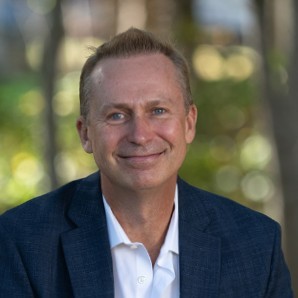 Paul Carroll Headshot