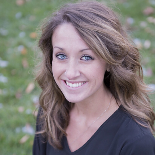 Mackenzie Saunders Headshot